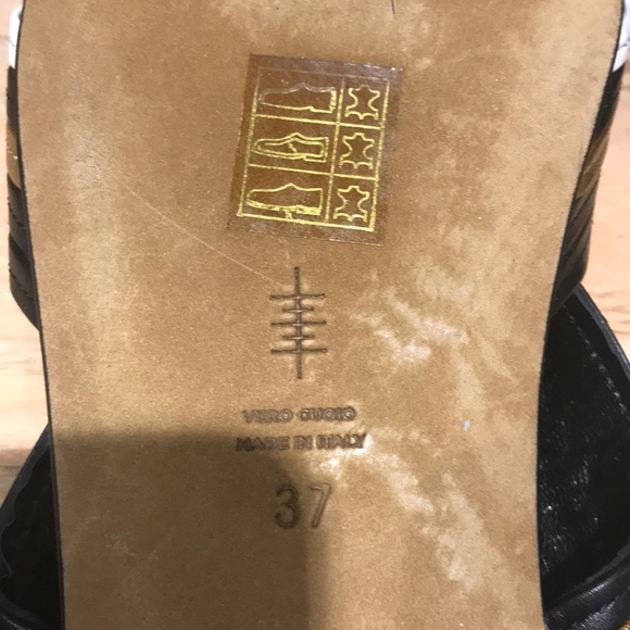 ALLUMNAE.. Sandals..Nwts..37🌺 - Picture 3 of 4